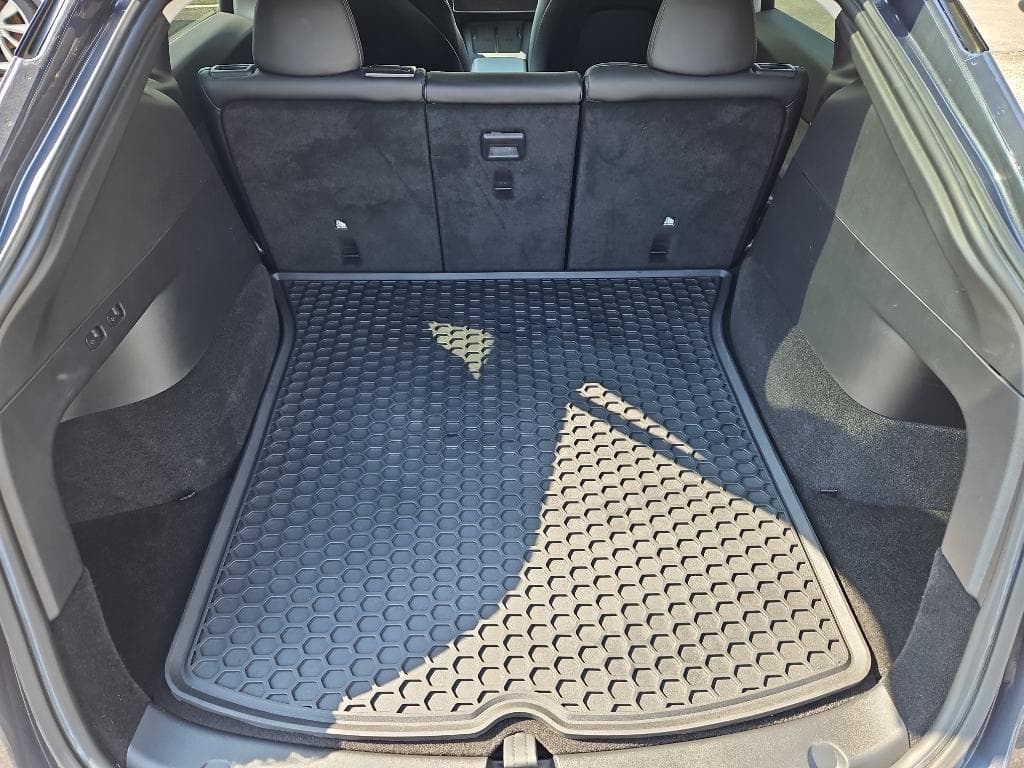 2021 Tesla Model Y view 20