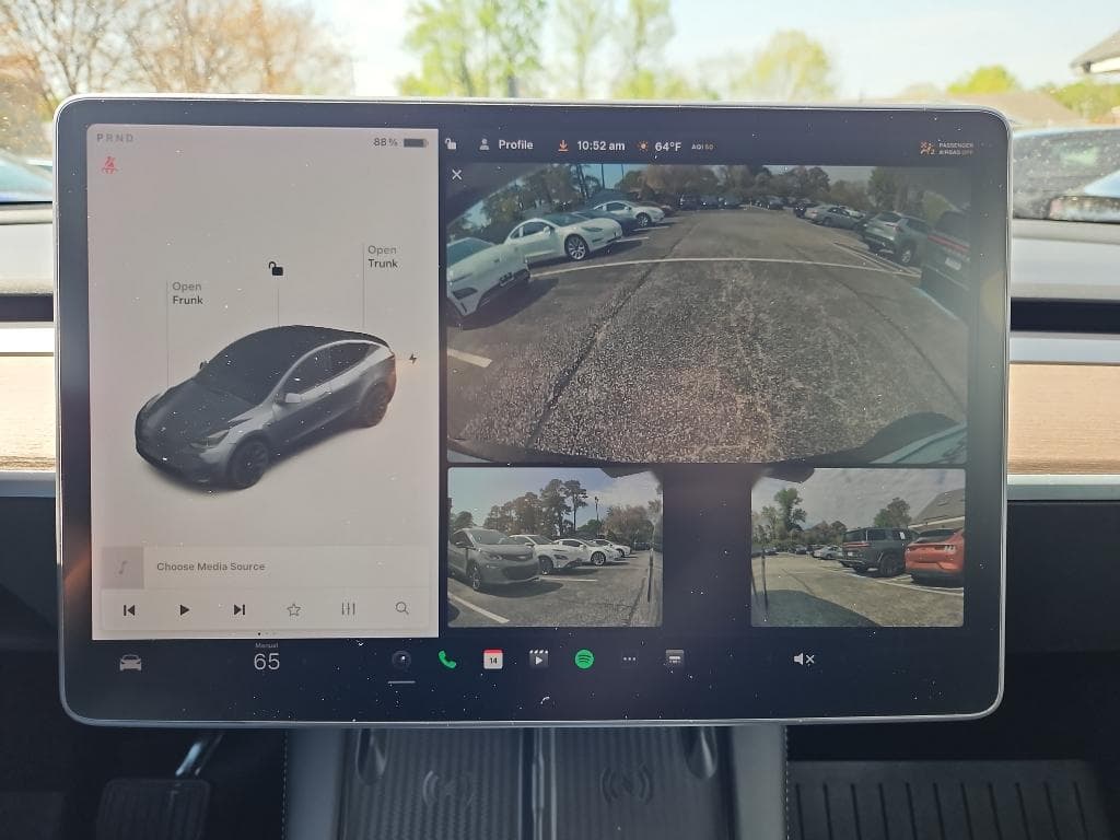 2021 Tesla Model Y view 11
