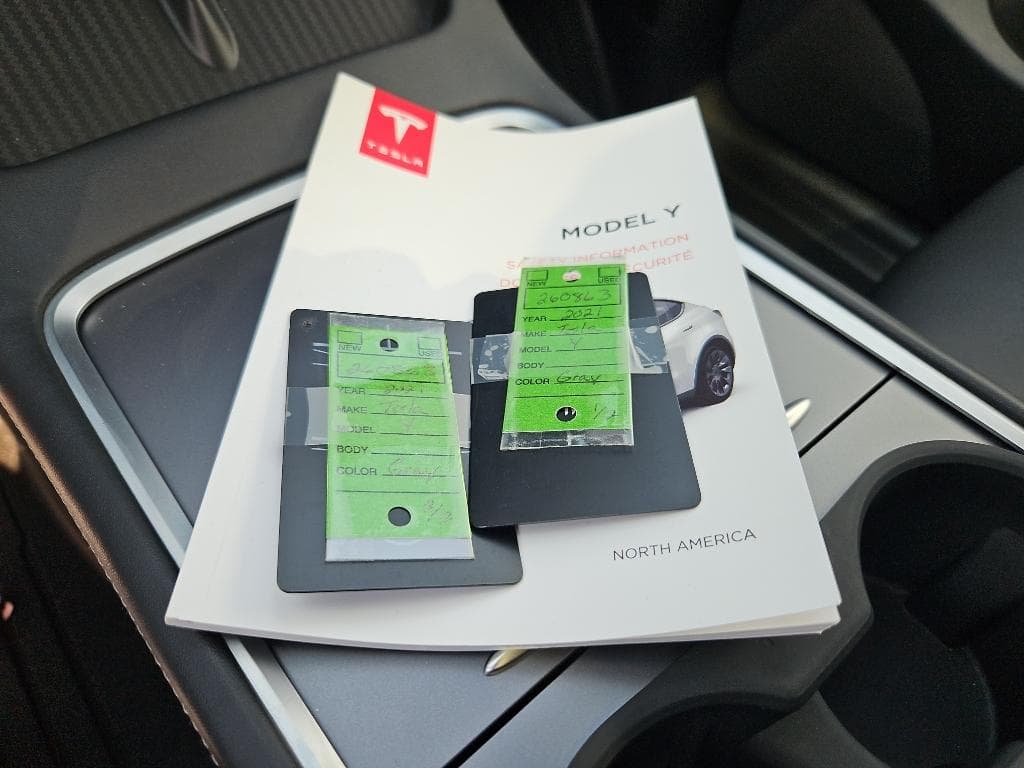 2021 Tesla Model Y view 17