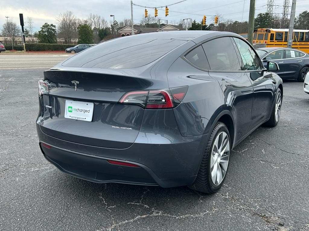 2021 Tesla Model Y view 3