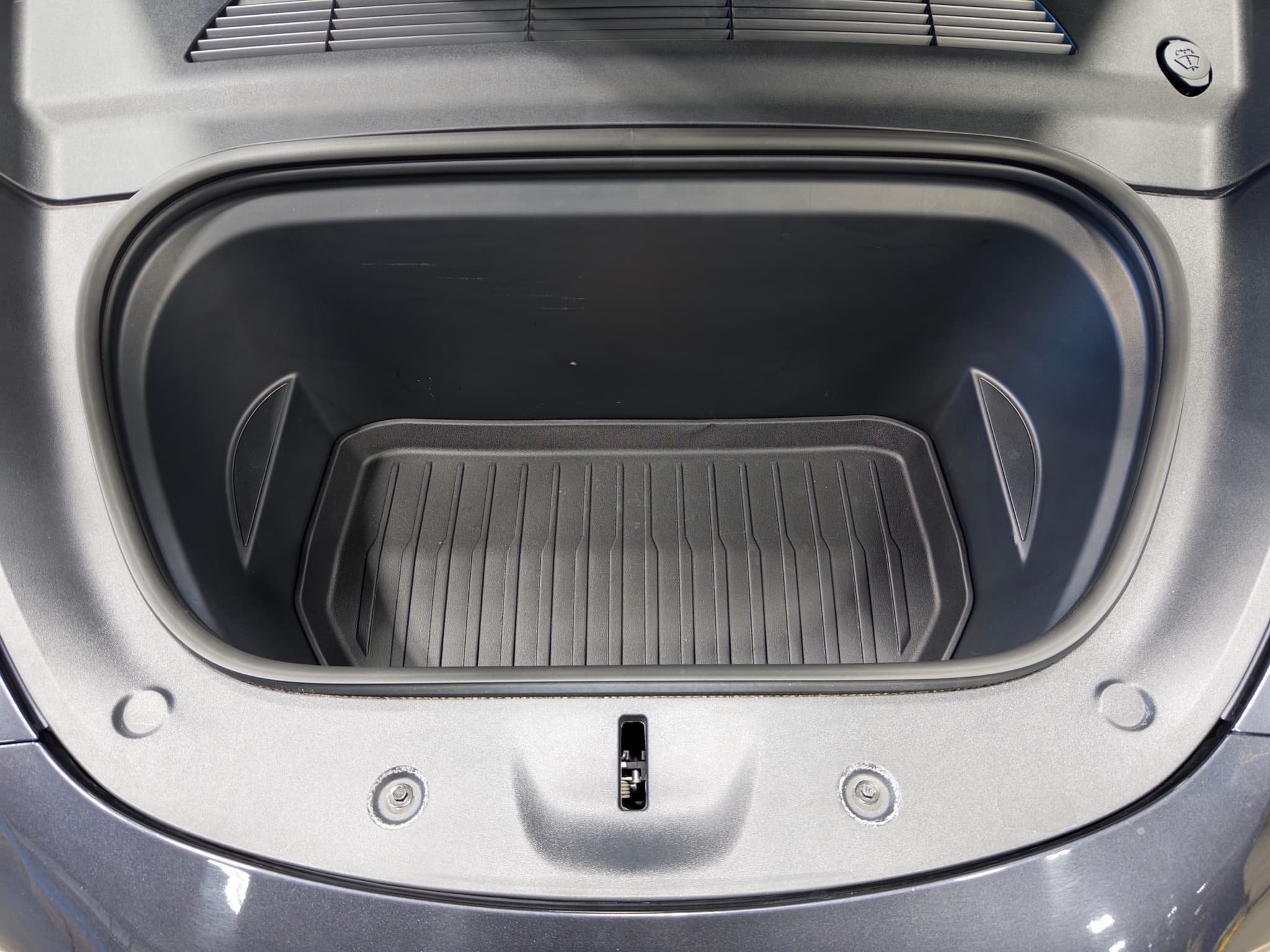 2024 Tesla Model Y view 25