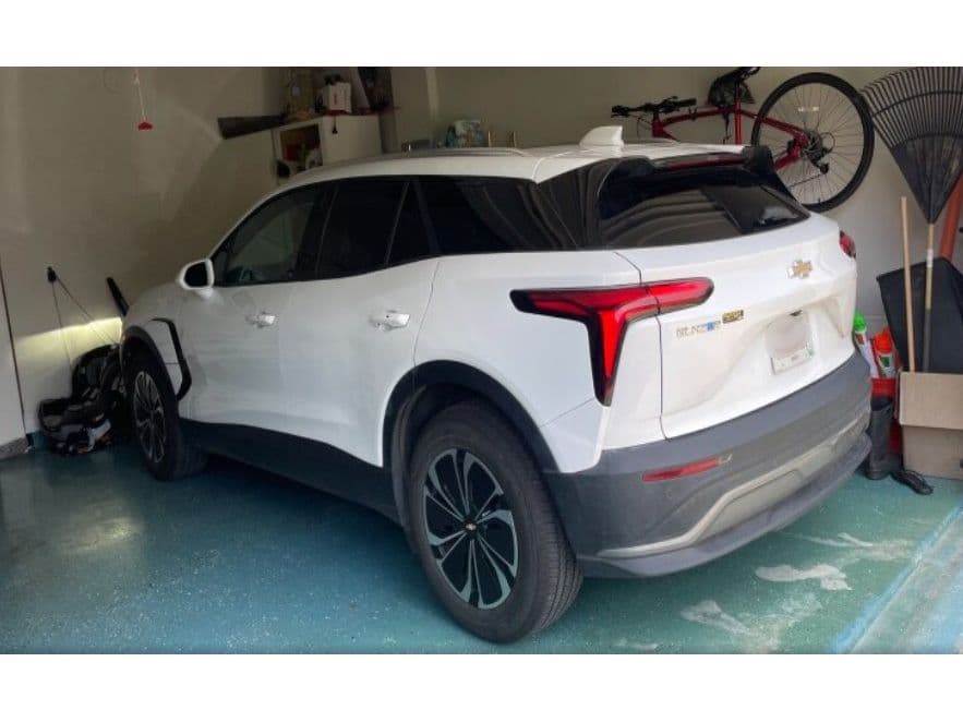2024 Chevrolet Blazer EV view 4