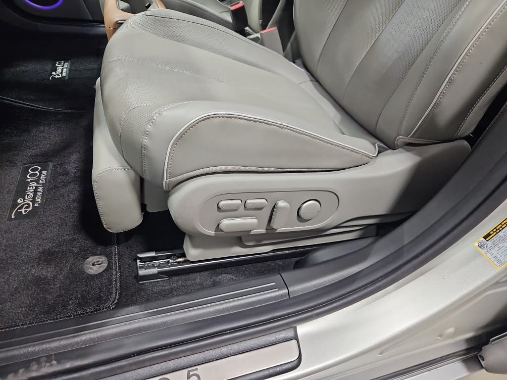 2024 Hyundai IONIQ 5 view 6