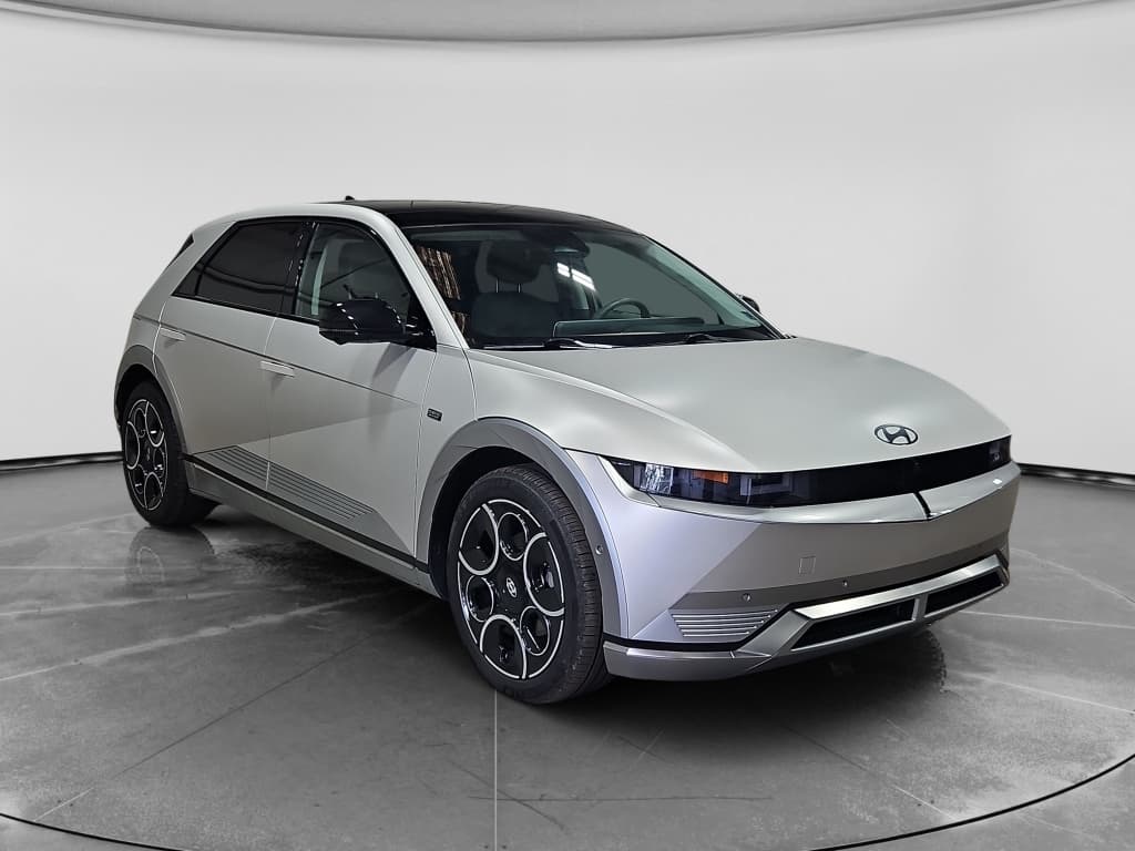 2024 Hyundai IONIQ 5 view 4