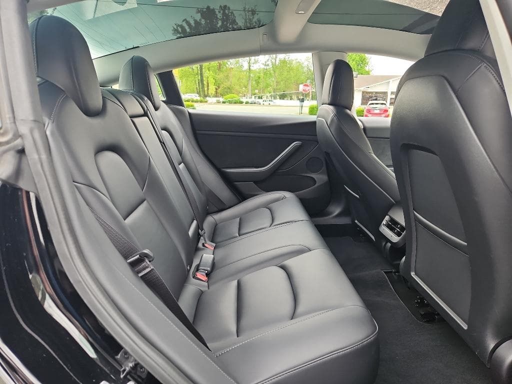 2022 Tesla Model 3 view 17