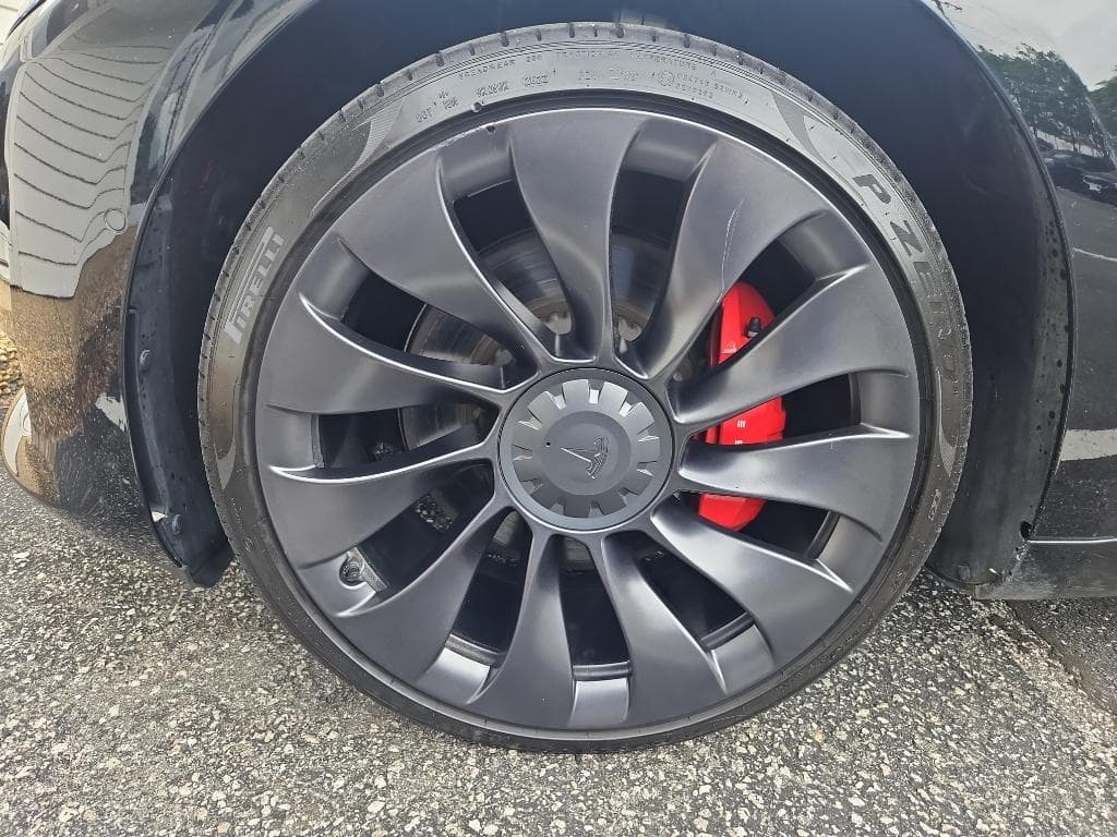 2022 Tesla Model 3 view 23