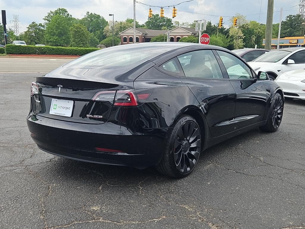 2022 Tesla Model 3 view 3