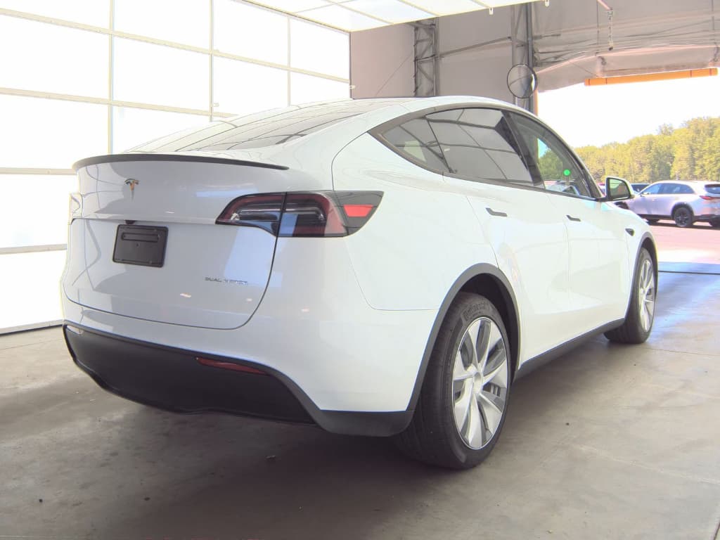 2024 Tesla Model Y view 3
