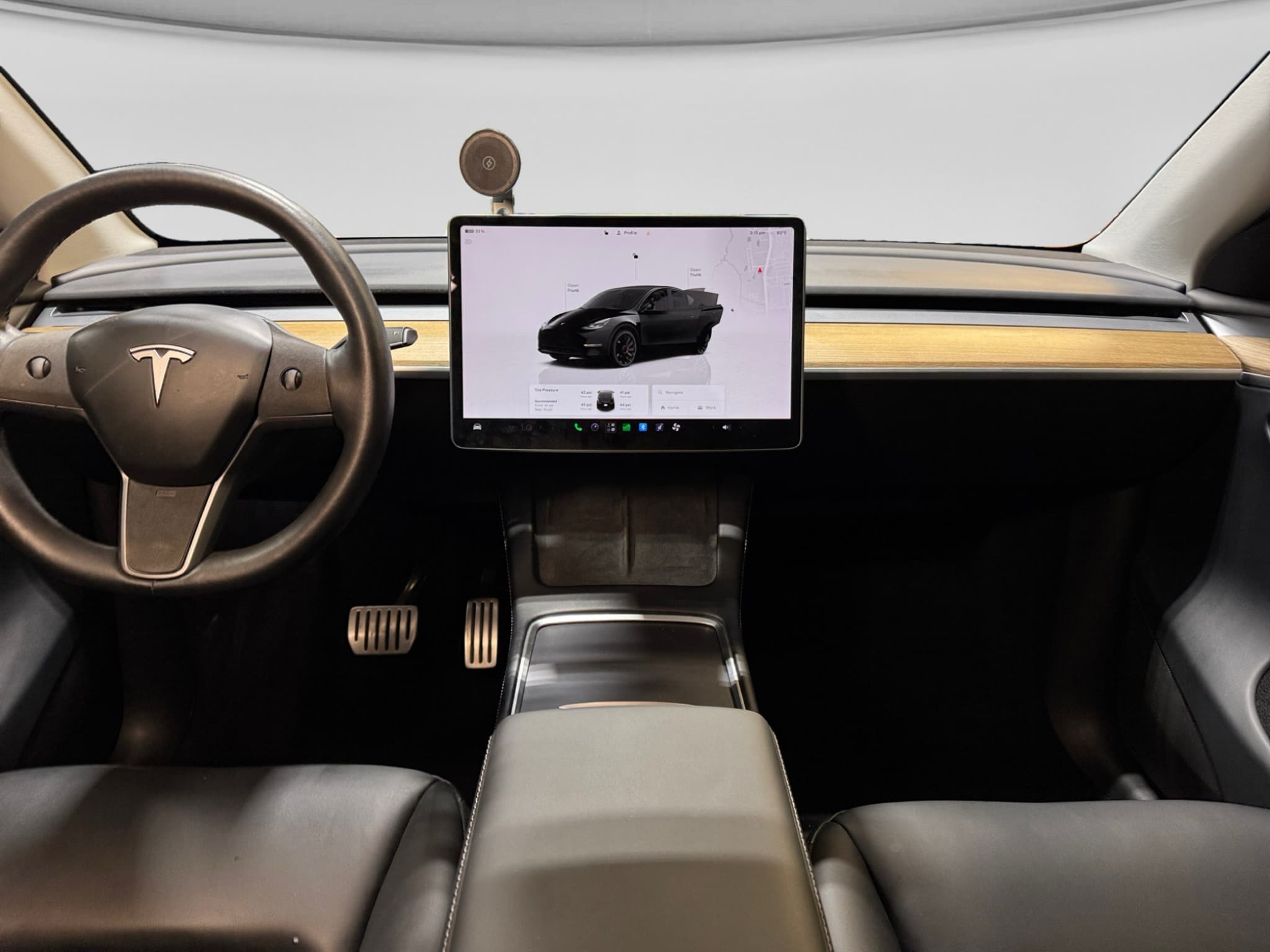 2024 Tesla Model Y view 14