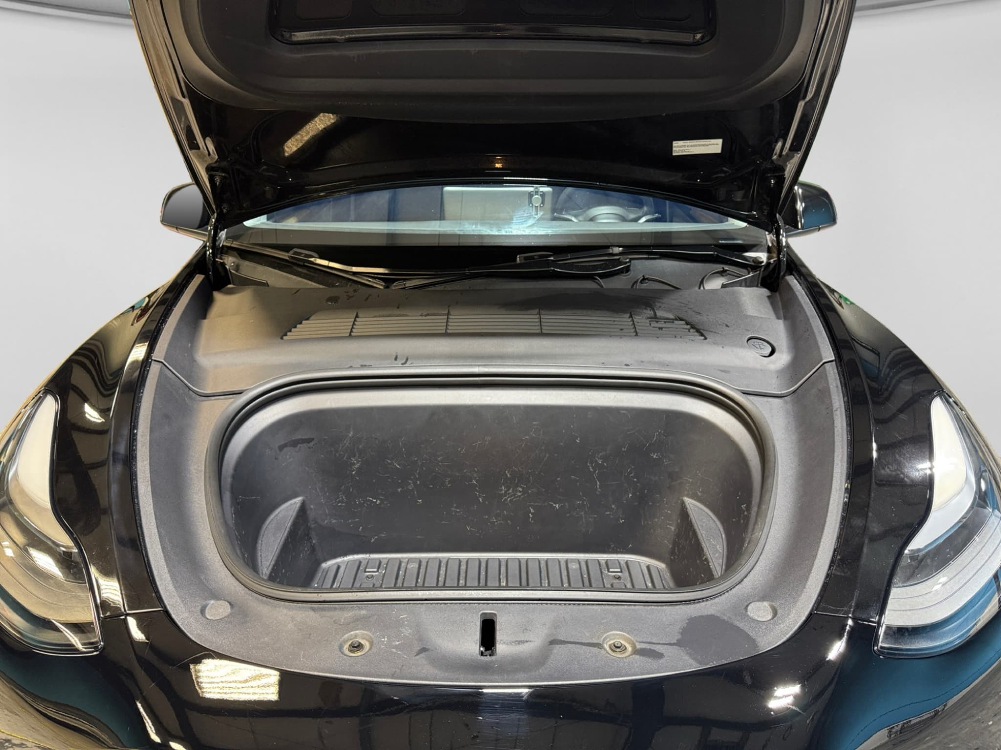 2024 Tesla Model Y view 22