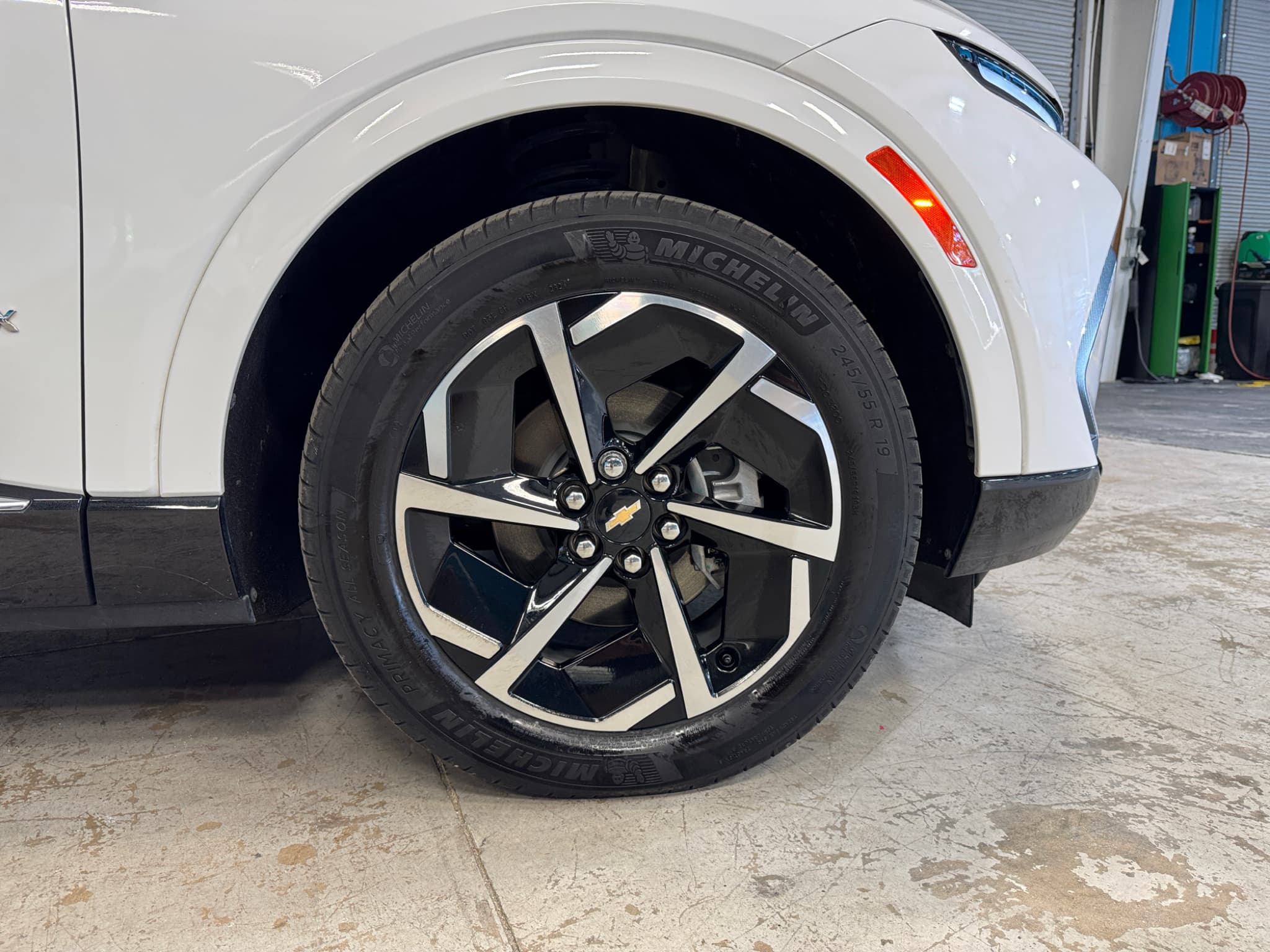 2024 Chevrolet Equinox EV view 44