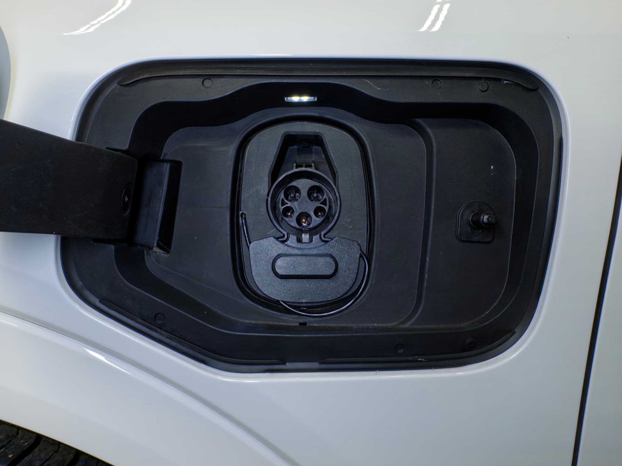 2024 Chevrolet Equinox EV view 20