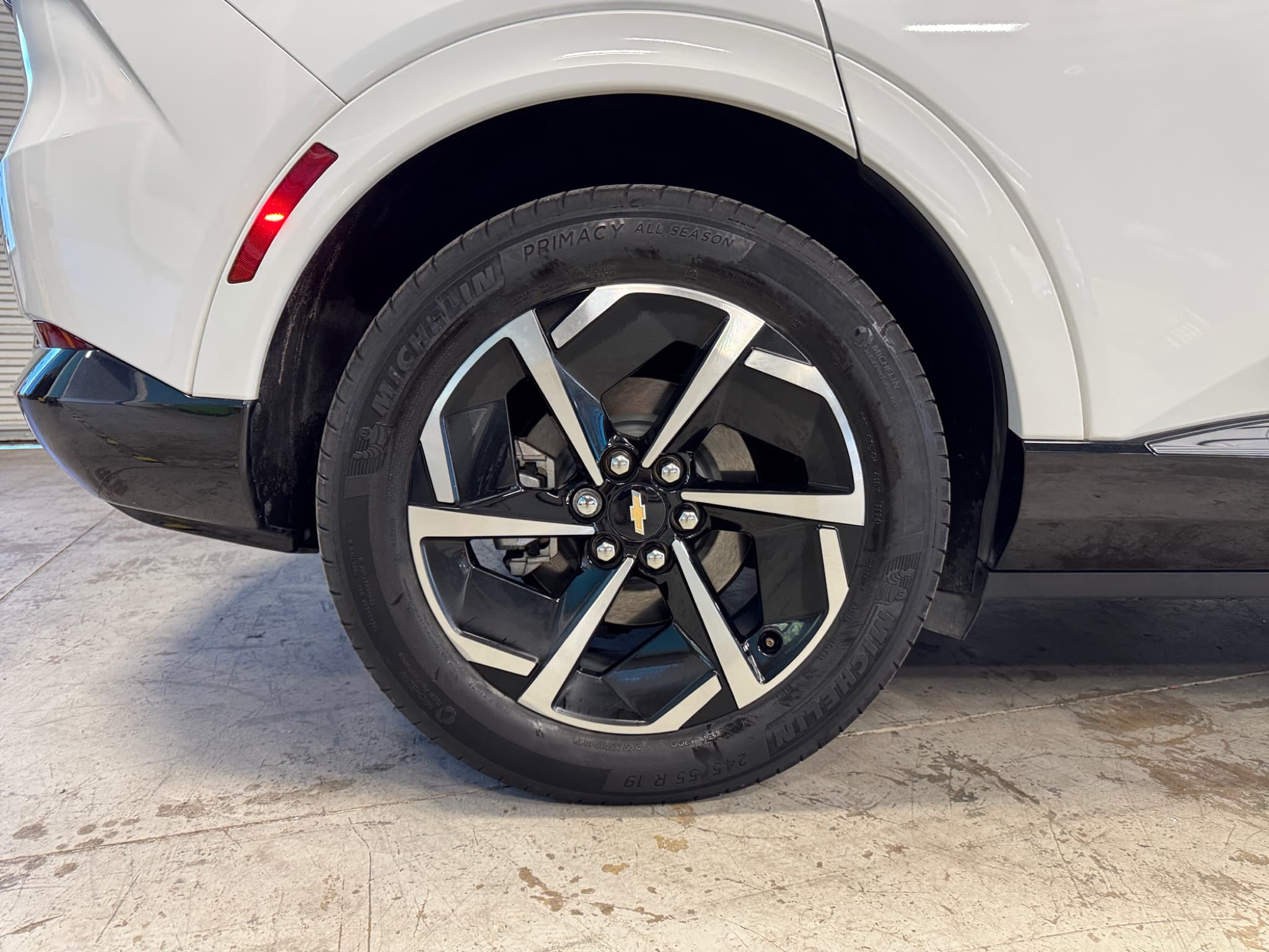 2024 Chevrolet Equinox EV view 46