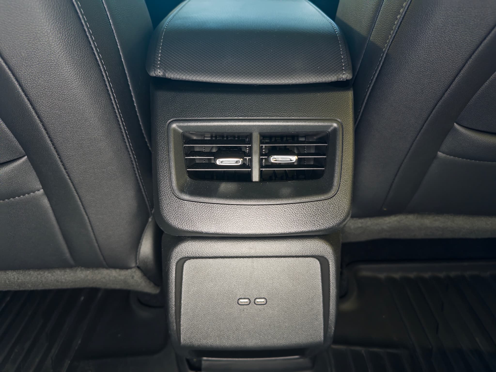 2024 Chevrolet Equinox EV view 34