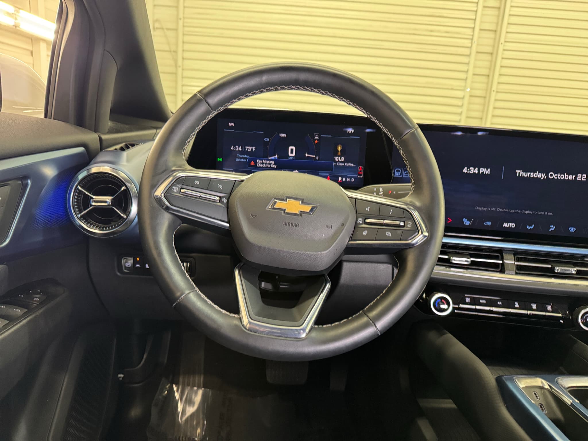 2024 Chevrolet Equinox EV view 22