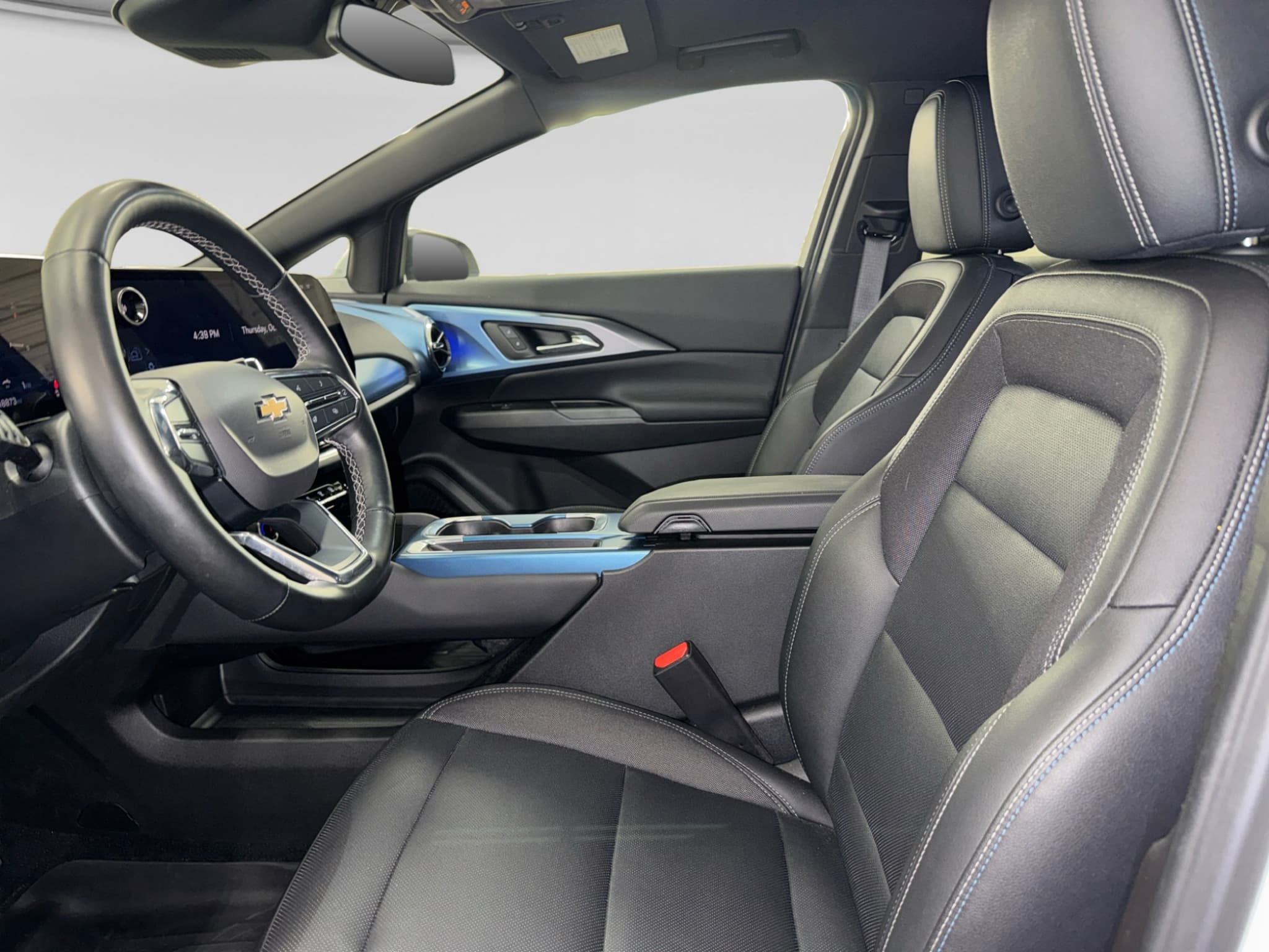 2024 Chevrolet Equinox EV view 30