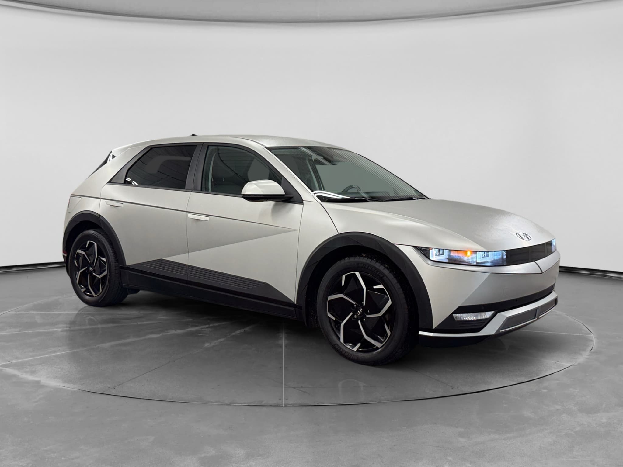 2024 Hyundai IONIQ 5 view 10