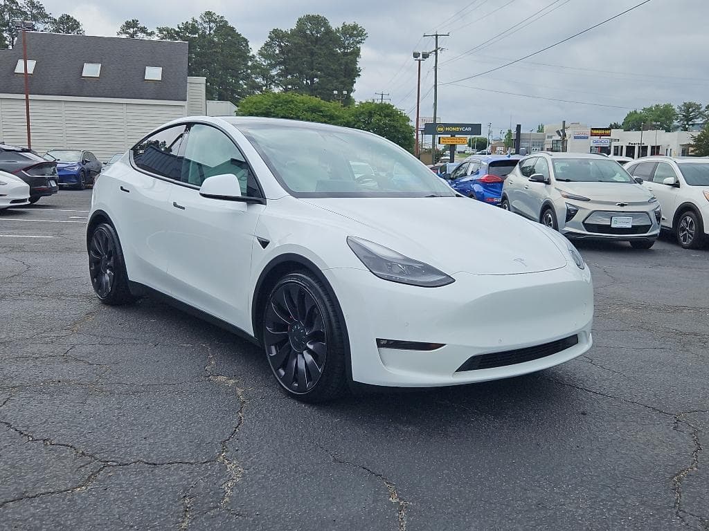 2021 Tesla Model Y view 4