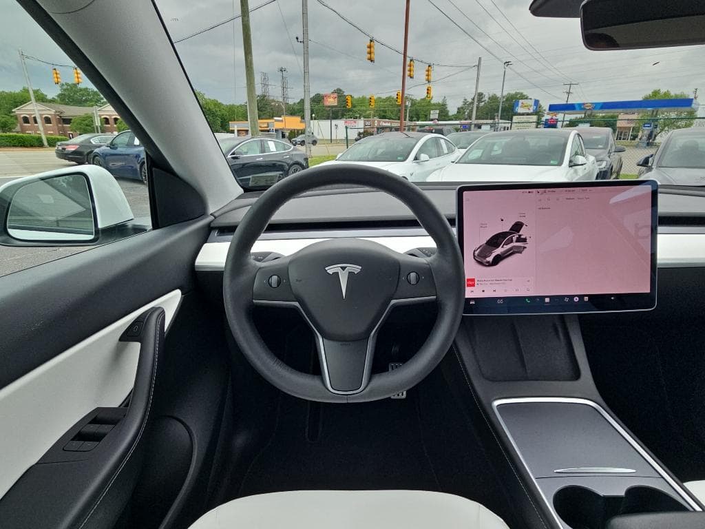 2021 Tesla Model Y view 8