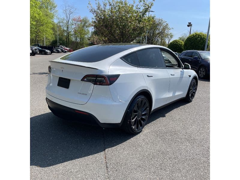 2021 Tesla Model Y view 3