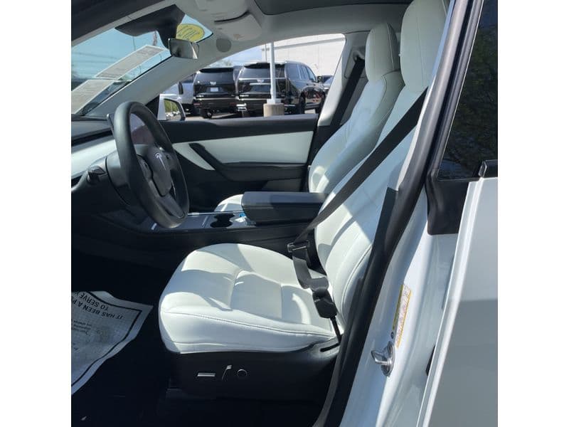 2021 Tesla Model Y view 5