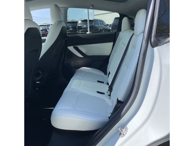 2021 Tesla Model Y view 6