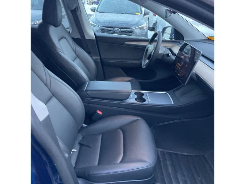 2024 Tesla Model Y view 3