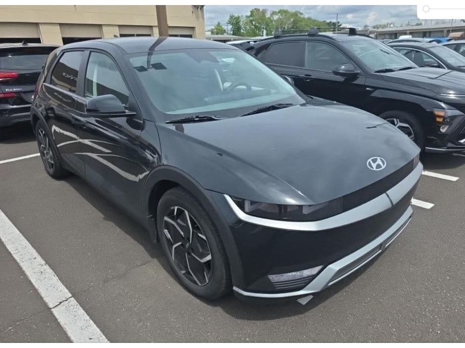 2024 Hyundai IONIQ 5 view 4