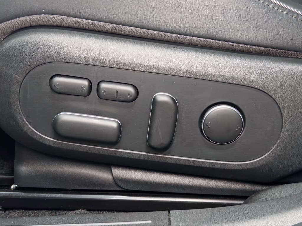 2024 Hyundai IONIQ 5 view 7