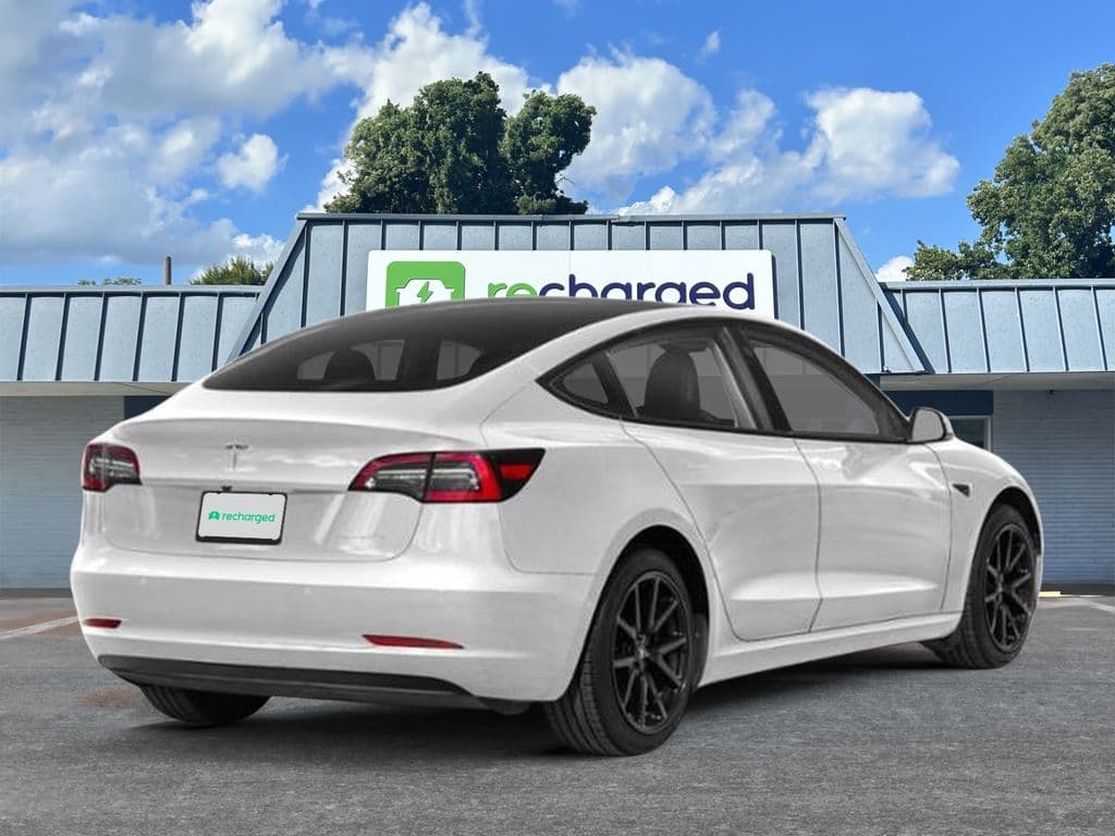 2021 Tesla Model 3 view 4