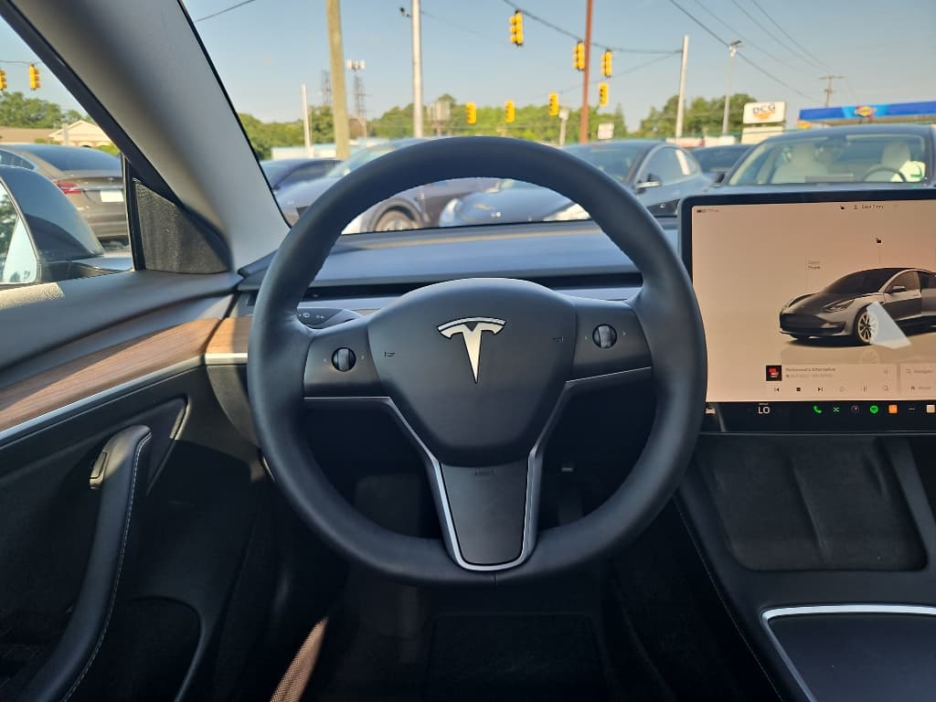 2022 Tesla Model 3 view 8