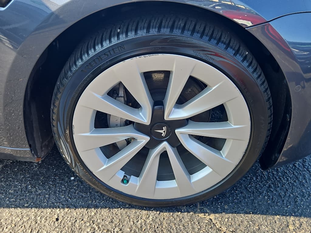 2022 Tesla Model 3 view 28