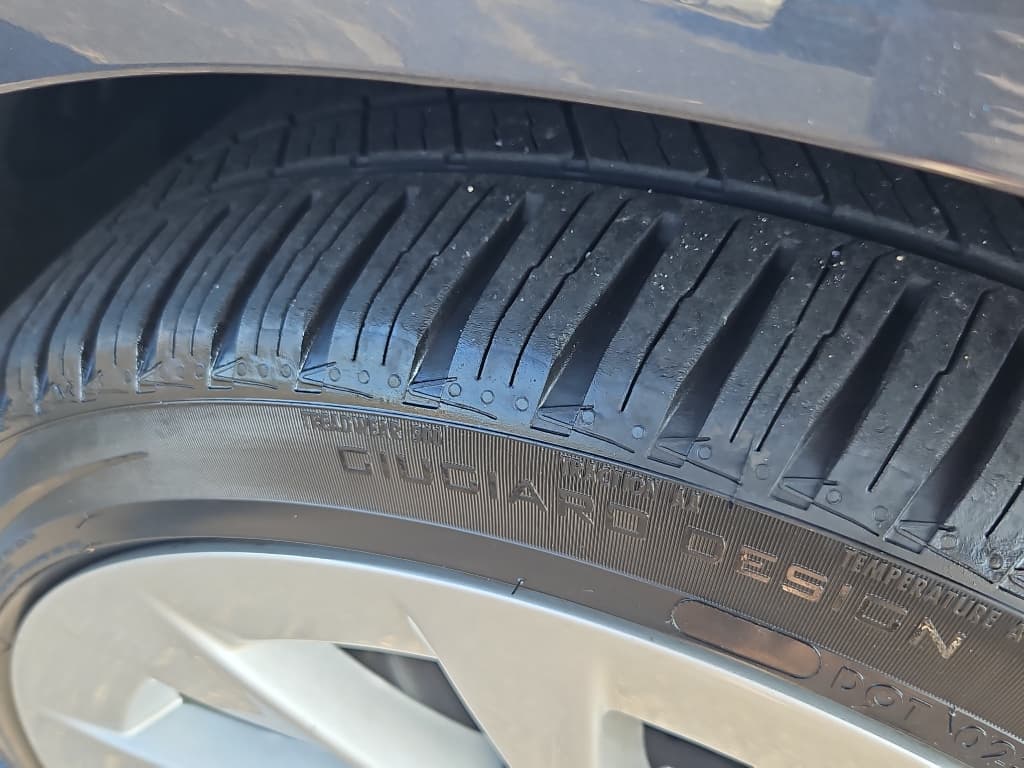 2022 Tesla Model 3 view 23
