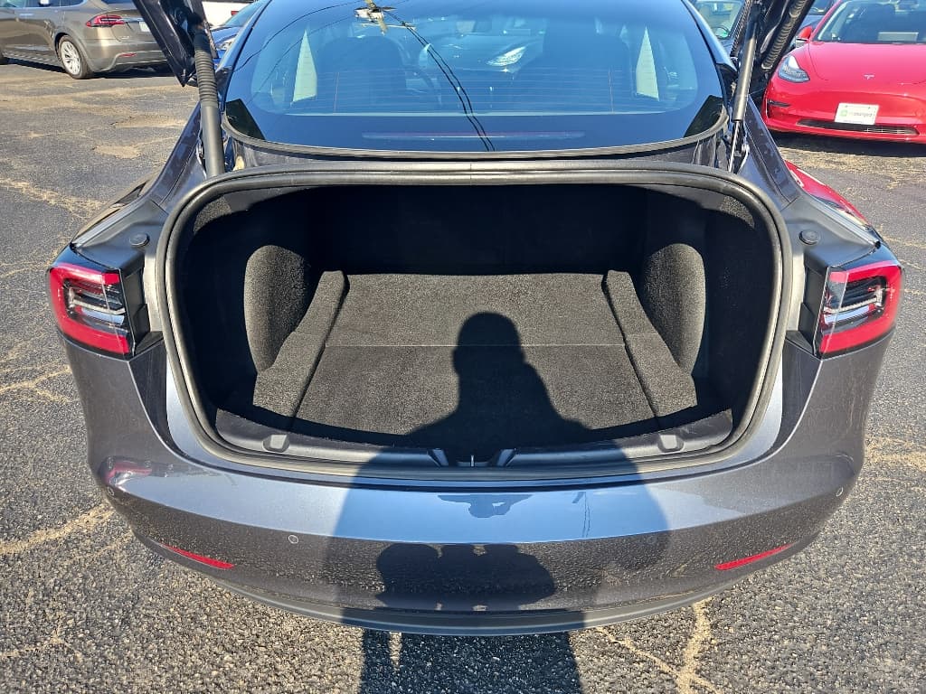 2022 Tesla Model 3 view 21