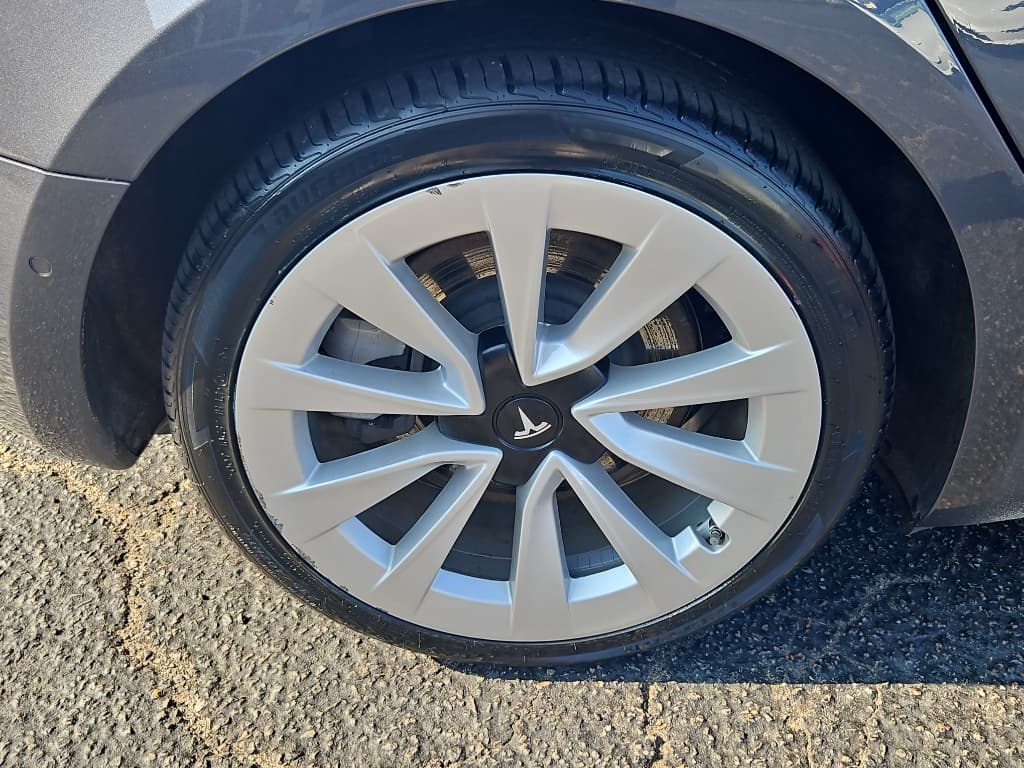 2022 Tesla Model 3 view 26