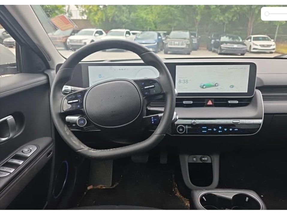 2024 Hyundai IONIQ 5 view 5