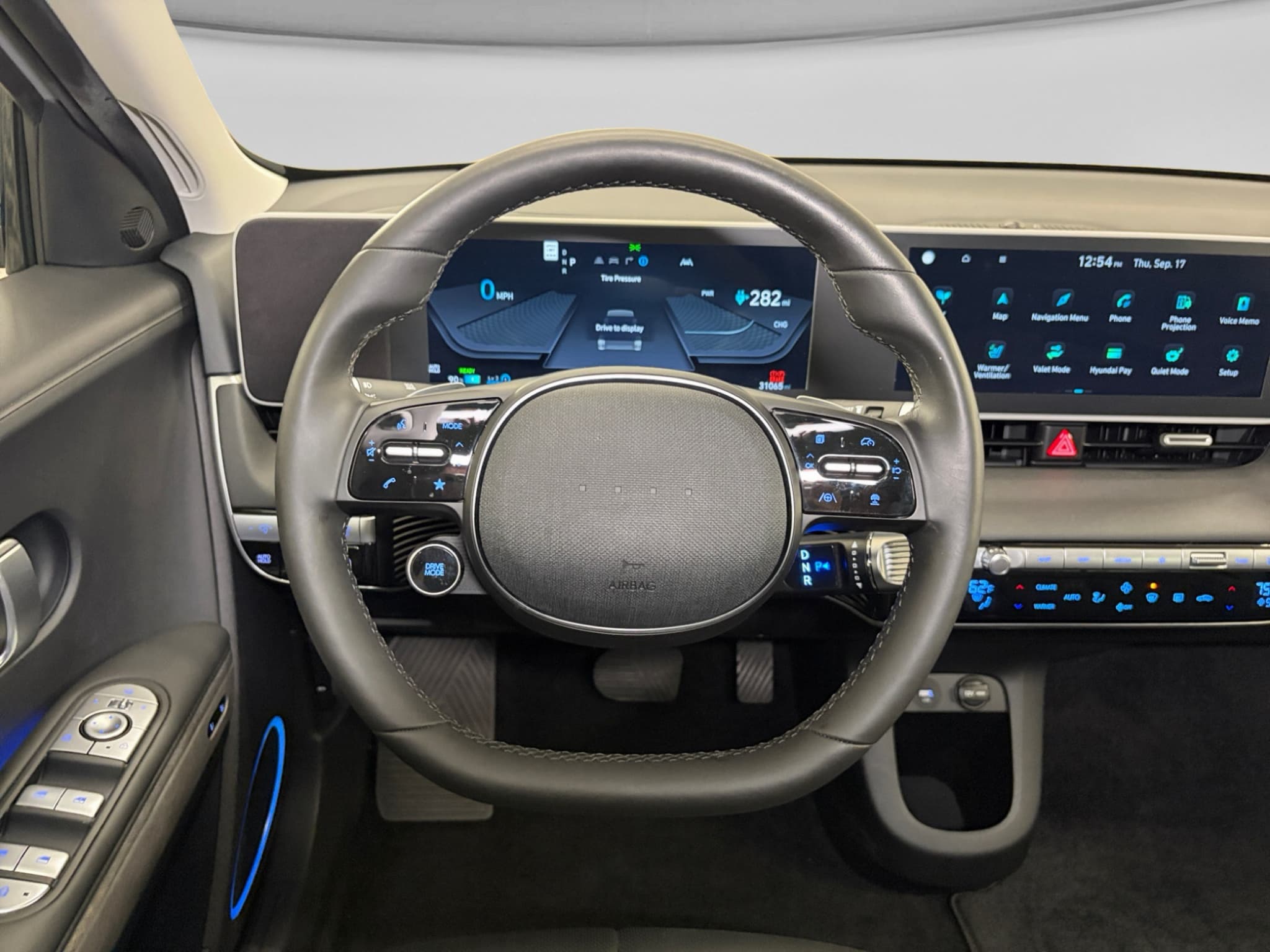 2024 Hyundai IONIQ 5 view 9