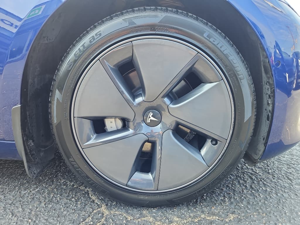 2022 Tesla Model 3 view 30