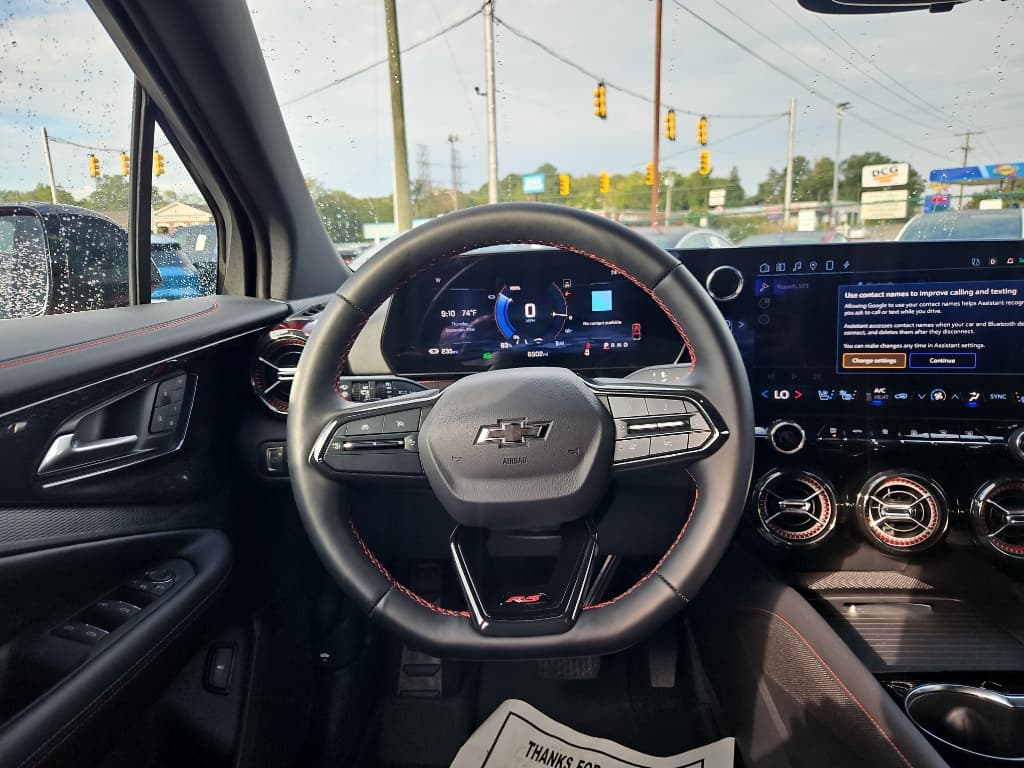 2024 Chevrolet Blazer EV view 9