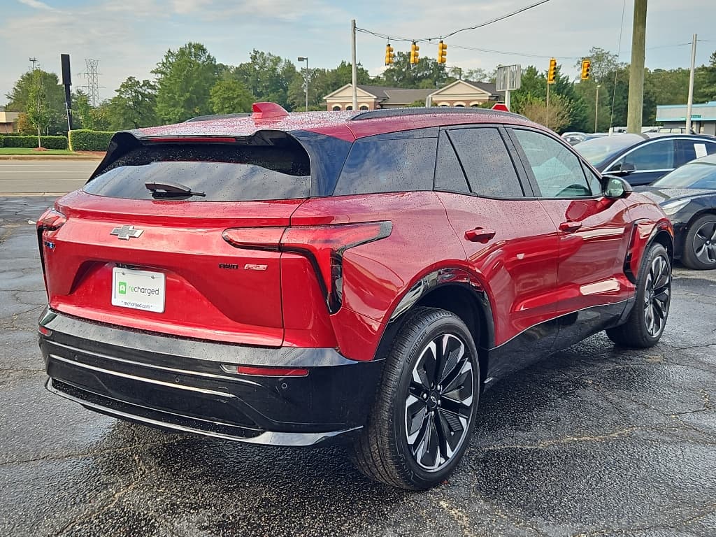 2024 Chevrolet Blazer EV view 3