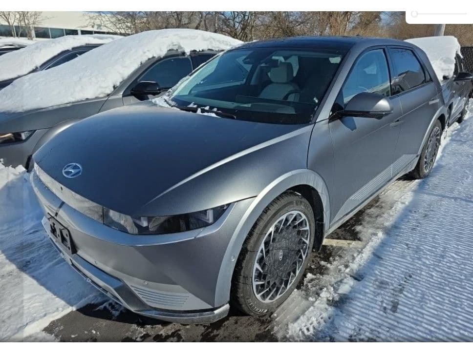2024 Hyundai IONIQ 5 view 1