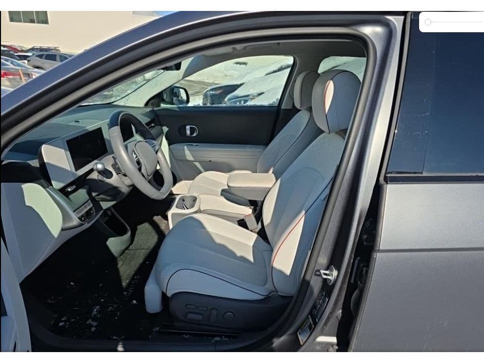 2024 Hyundai IONIQ 5 view 5