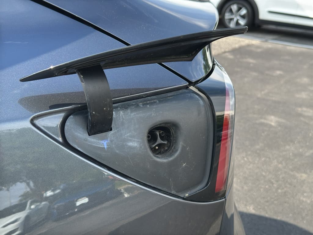 2022 Tesla Model 3 view 5