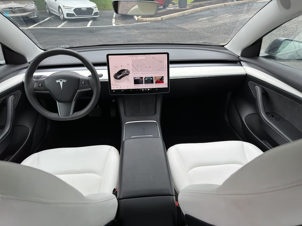2022 Tesla Model 3 view 7