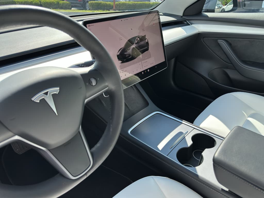2022 Tesla Model 3 view 14