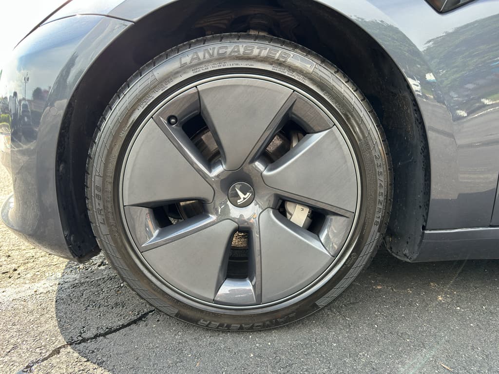 2022 Tesla Model 3 view 28