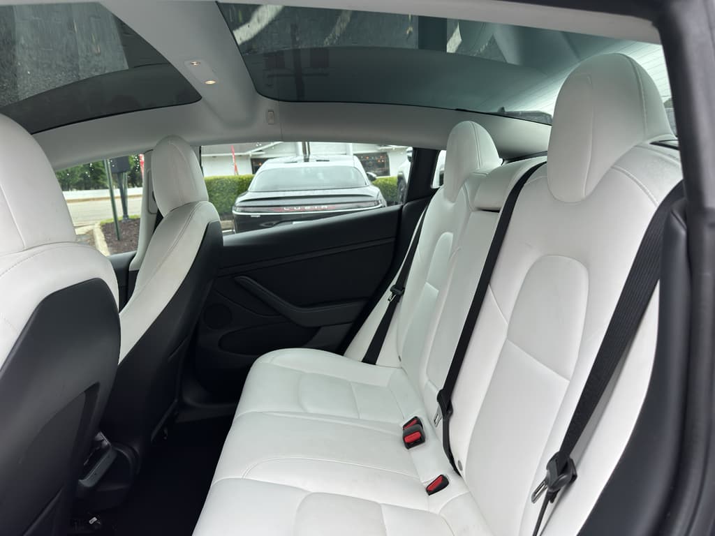 2022 Tesla Model 3 view 8