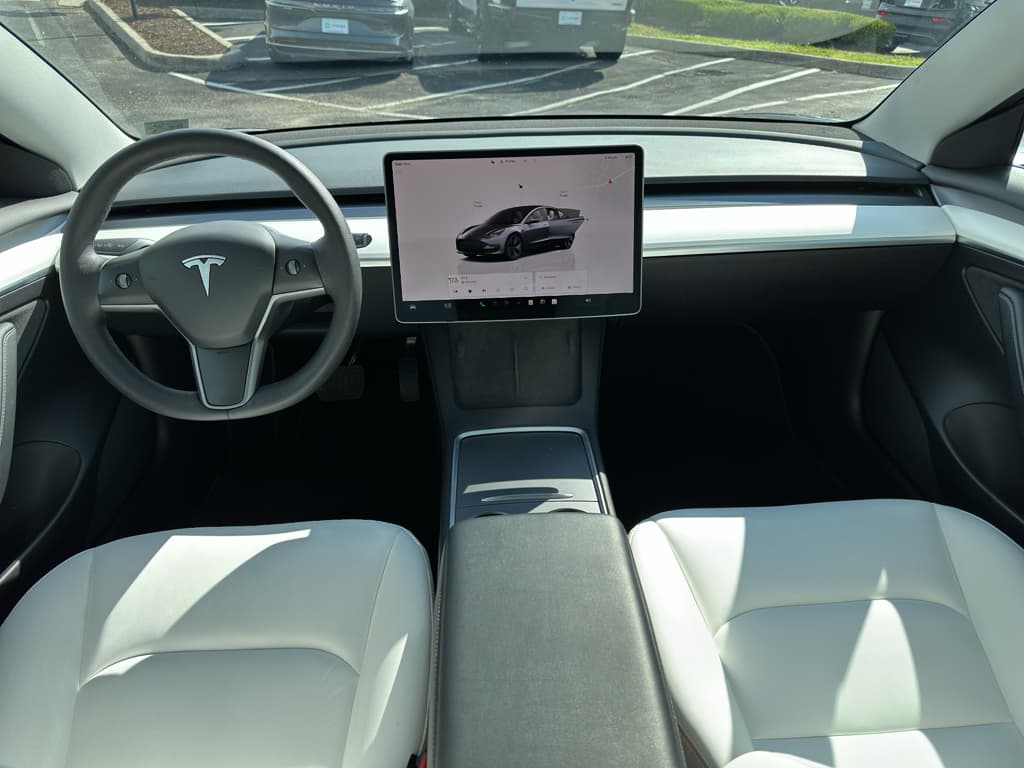 2022 Tesla Model 3 view 13