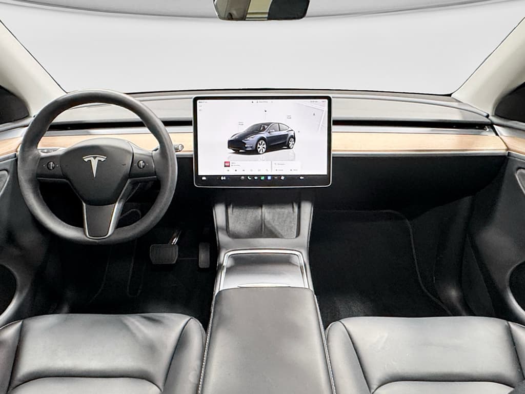 2024 Tesla Model Y view 14