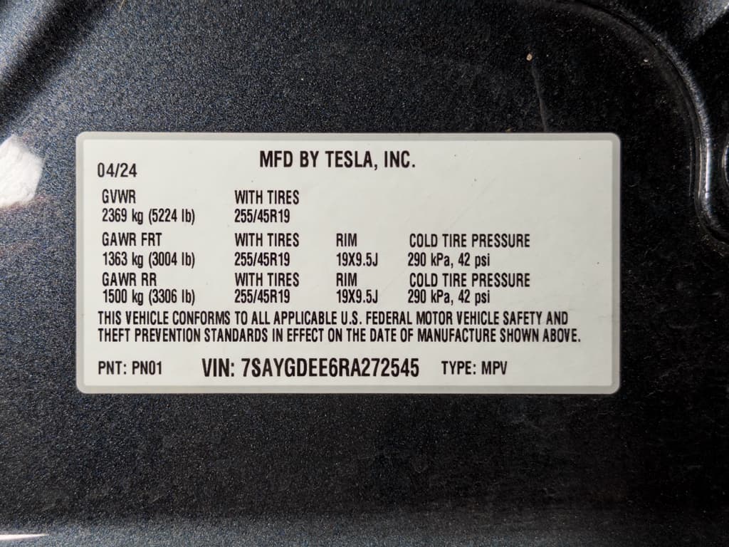 2024 Tesla Model Y view 27
